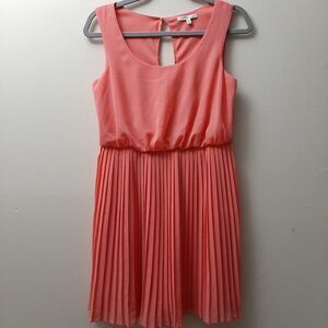 Charlotte Russe Pleated Skirt Sleeveless Dress Size Small